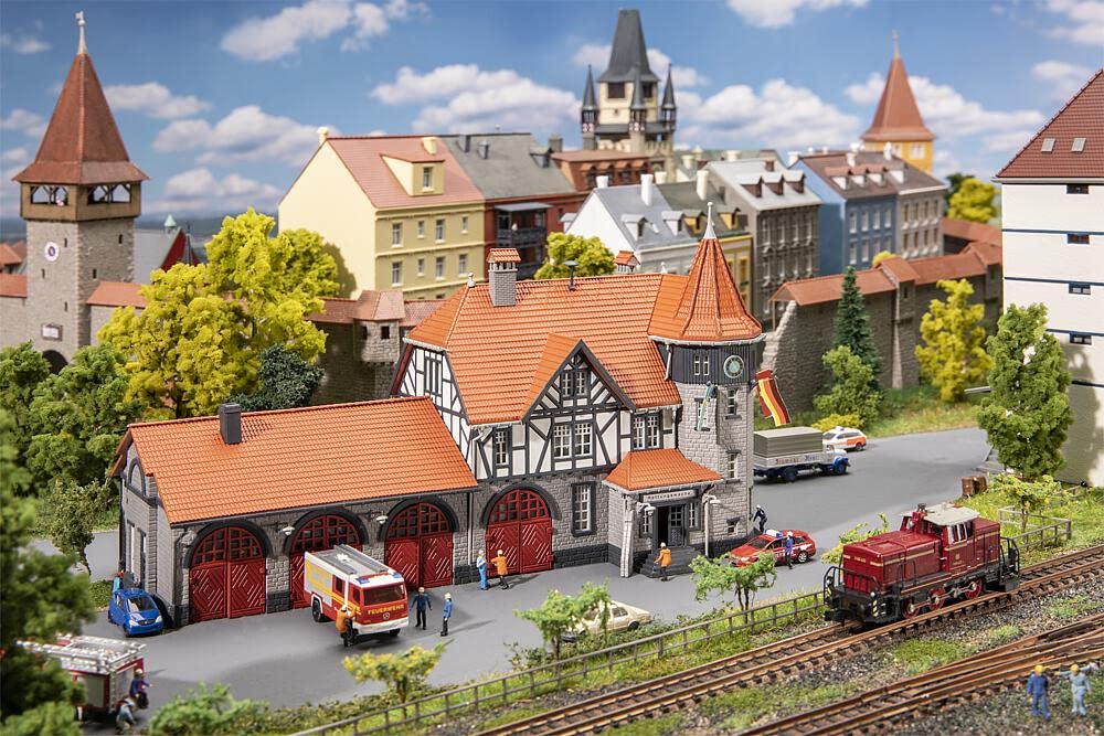 faller-232194-rathaus-mit-feuerwache-bausatz-spur-n-braun-grau image 2