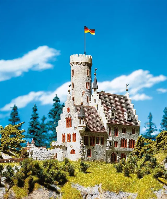 faller-232242-wasserburg-mit-wassergraben-spur-n-bausatz image 1