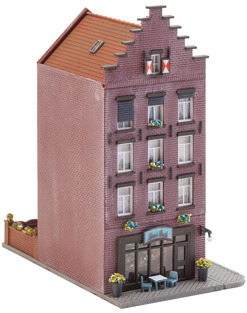 faller-232334-altstadthaus-mit-bar-spur-n-patiniert image 2