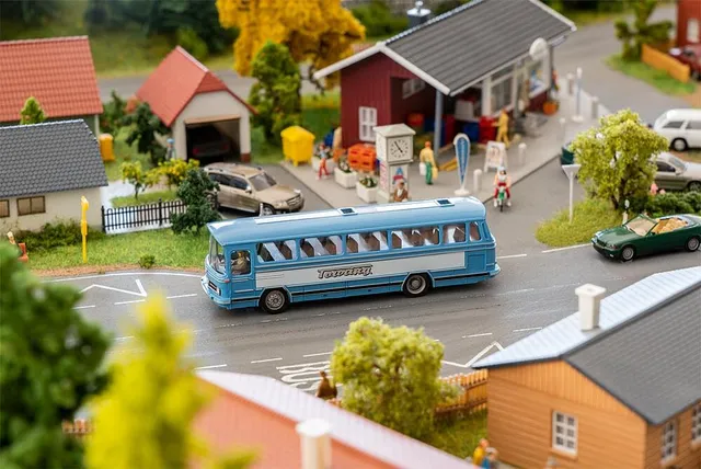 faller-mb-o302-touring-bus-wiking-car-system-h0 image 1