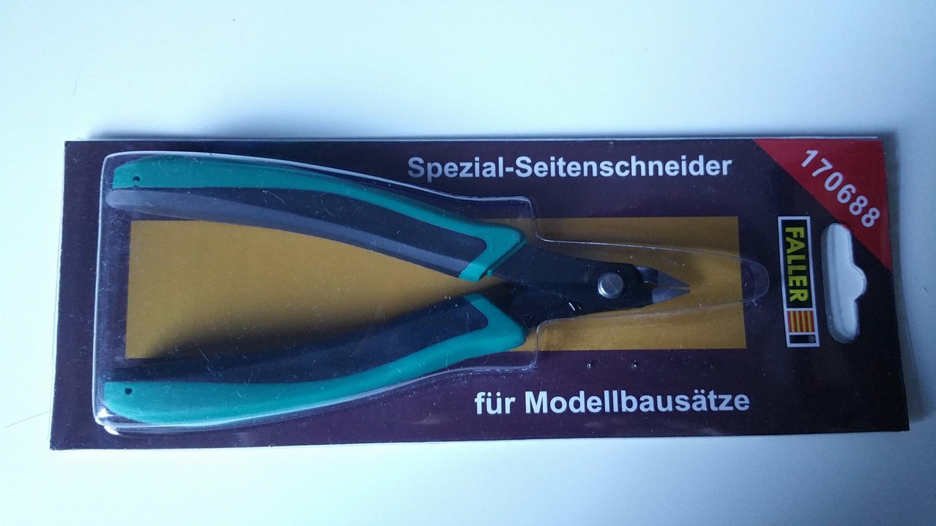 Unverzichtbar am Basteltisch