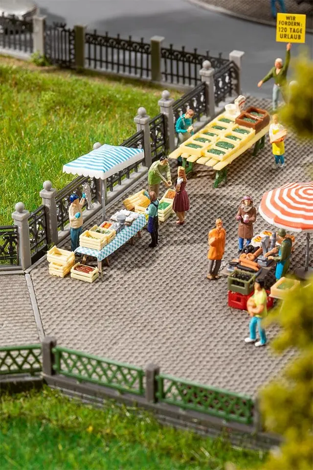 faller-marktverk-ufer-figuren-set image 1