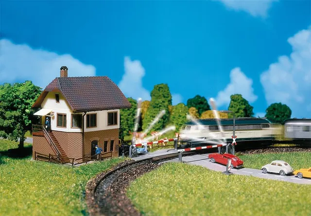 faller-222170-n-beschrankter-bahn-bergang-elektronisch image 1