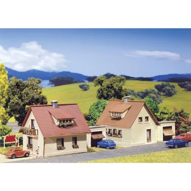 faller-232226-2-einfamilienh-user-mit-garagen-n-bausatz image 1