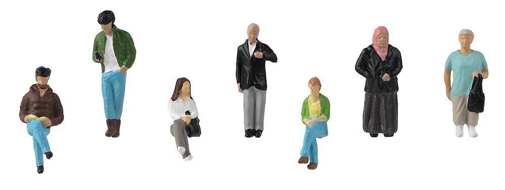faller-151635-wartende-personen-h0-figuren image 1