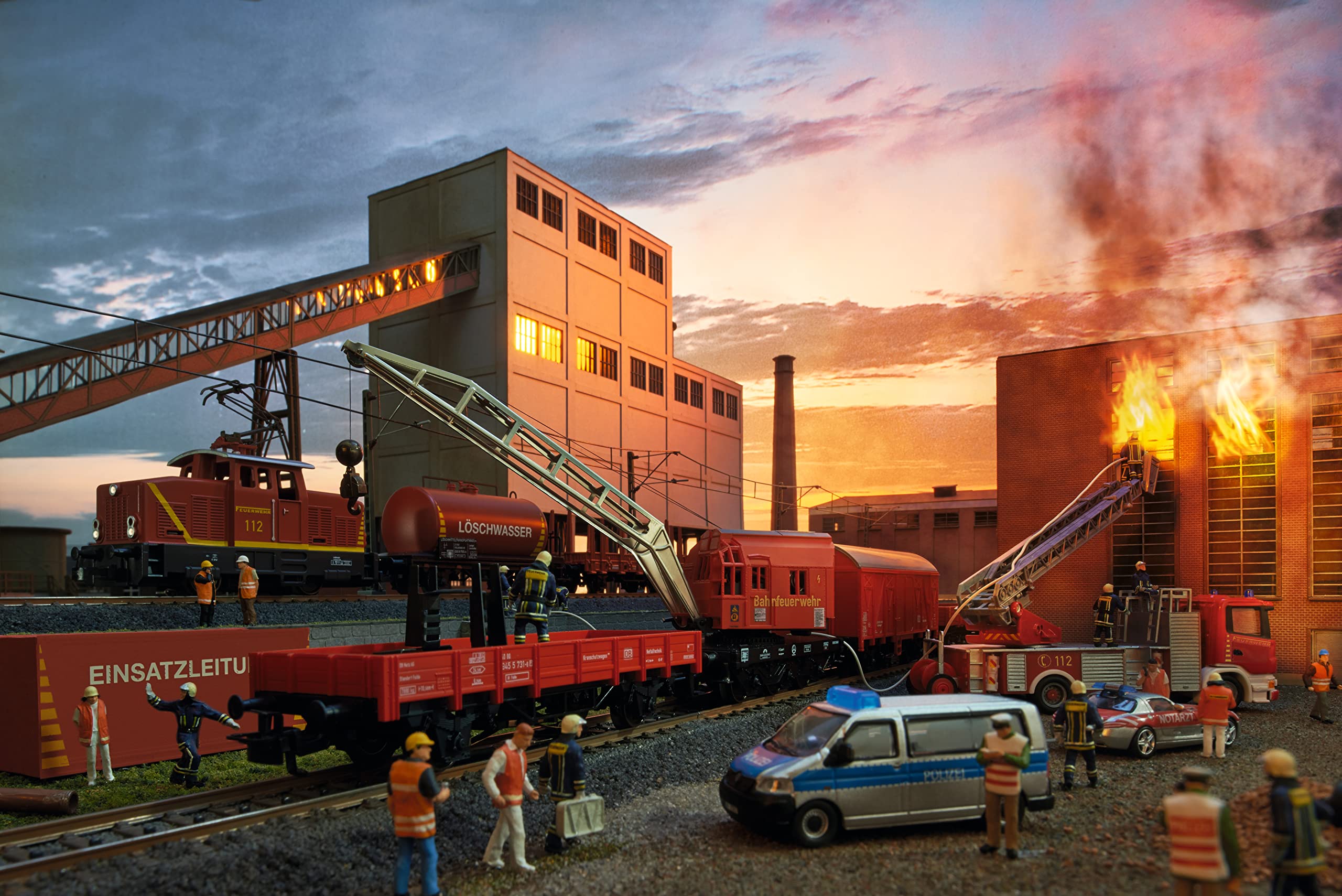 m-rklin-start-up-44752-feuerwehr-bergekran-set-spur-h0 image 4