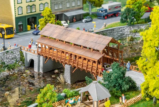 faller-120527-eisenbahn-holzbr-cke-mit-steinpfeiler-spur-h0 image 1