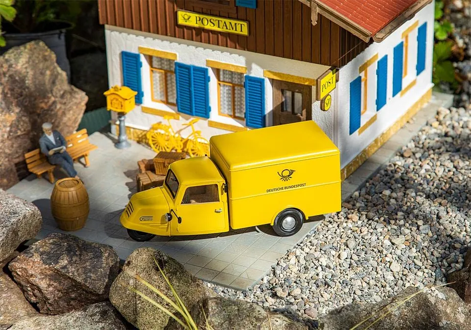 faller-pola-g-331617-postfahrzeug-goli-goliath-gd-750-bundespost image 1