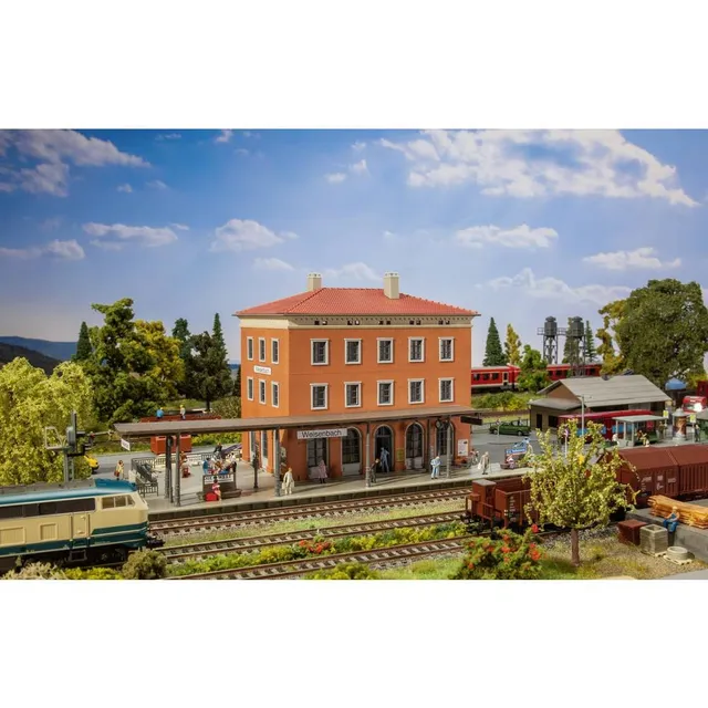 faller-110135-bayerischer-bahnhof-weisenbach-h0 image 1