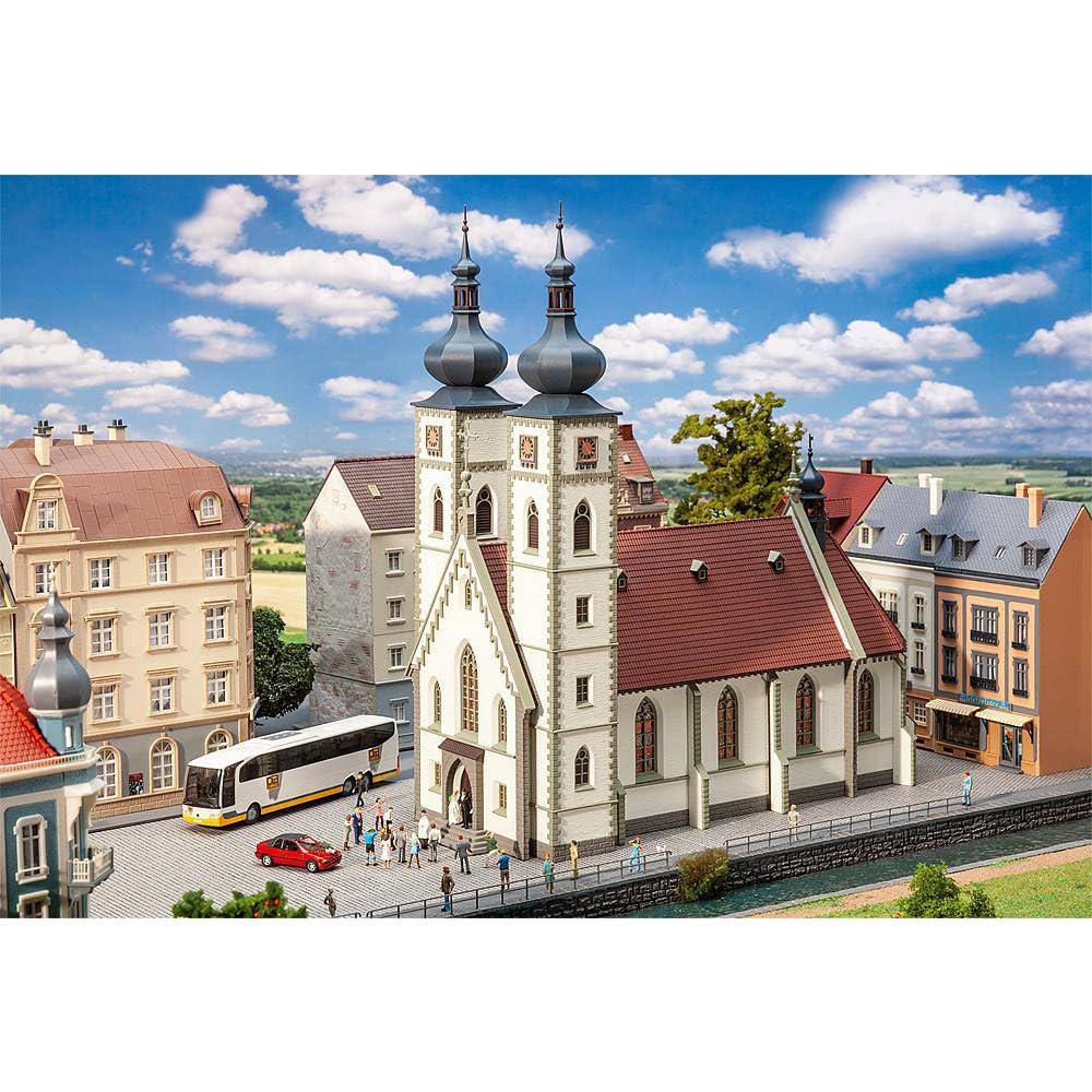 faller-130629-stadtkirche-bausatz-spur-h0-doppelturm image 2