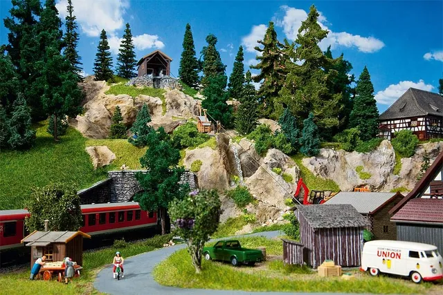 faller-130323-materialseilbahn-wei-spur-h0-bausatz image 1