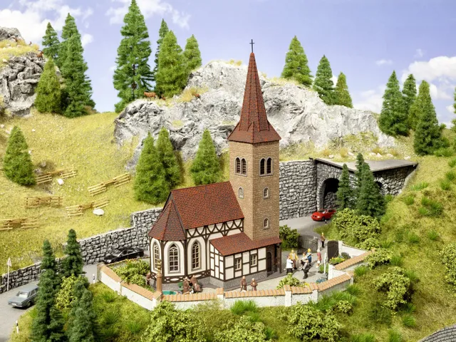 noch-63906-kirche-st-georg-mit-micro-sound-h0 image 1