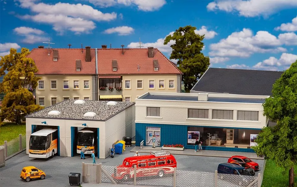 faller-busdepot-h0-modellbausatz-epoche-vi image 1