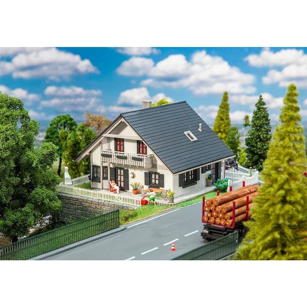 faller-130640-h0-saniertes-einfamilienhaus-bausatz image 2