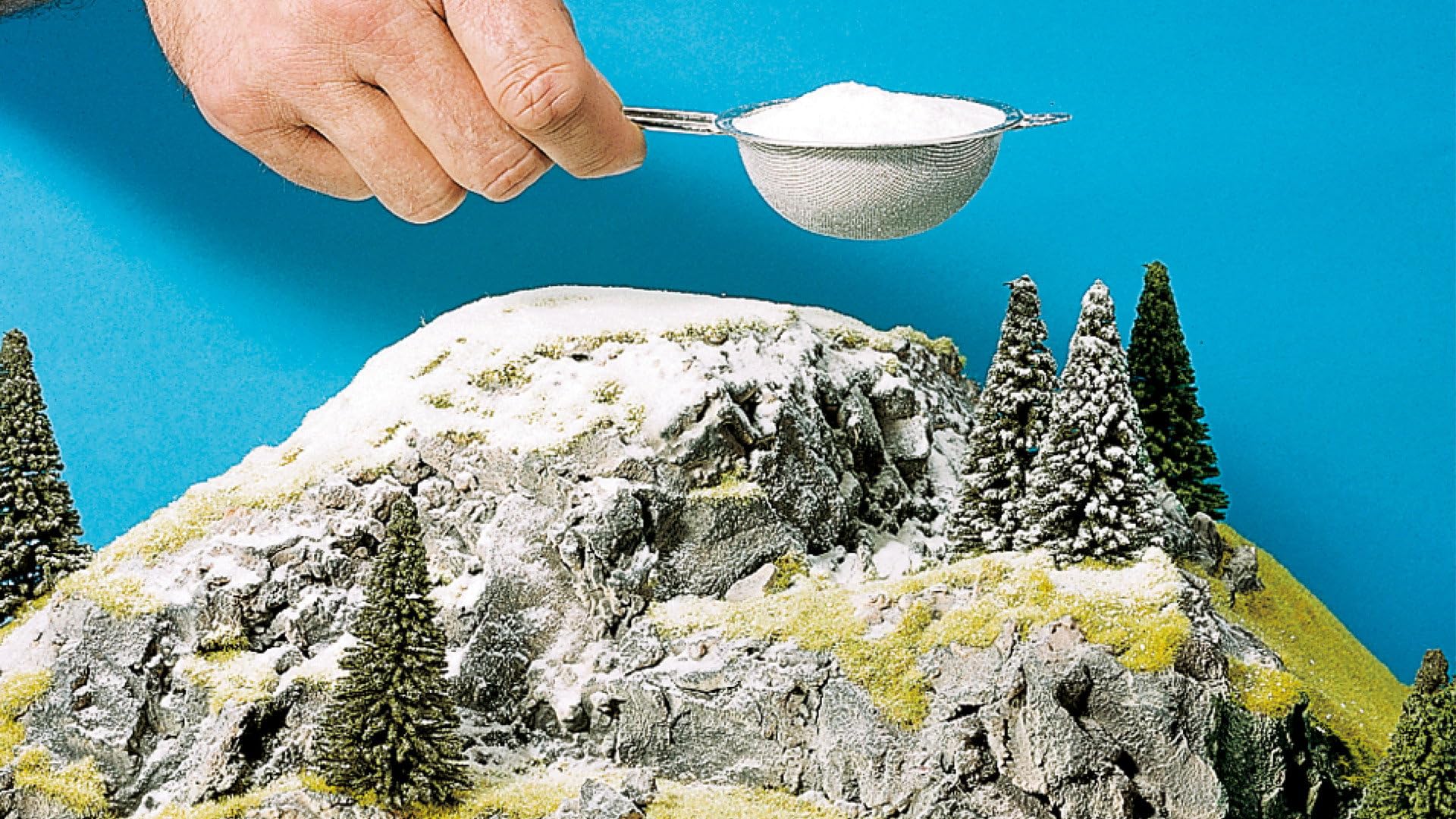 noch-pulverschnee-200-g-winter-schneepulver-f-r-modellbau-diorama image 2
