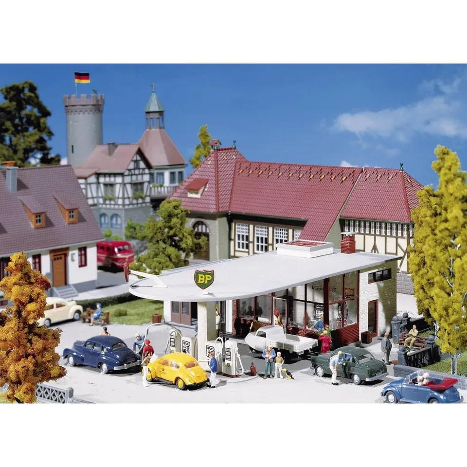 faller-130347-bp-tankstelle-h0-modellbausatz-50er-jahre image 1