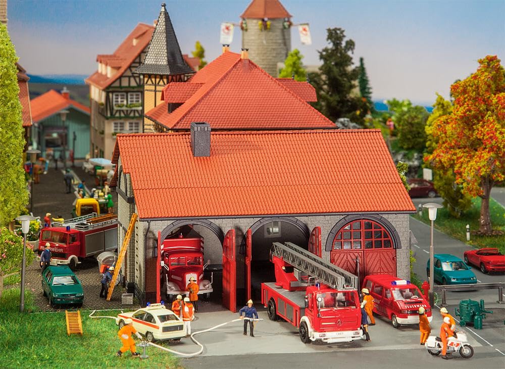 faller-fa-130162-feuerwehrger-tehaus-bausatz-h0-172-x-148-x-108-mm-grau-orange image 2