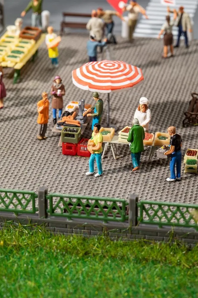 faller-h0-wochenmarkt-ii-figuren-set-bemalt image 1