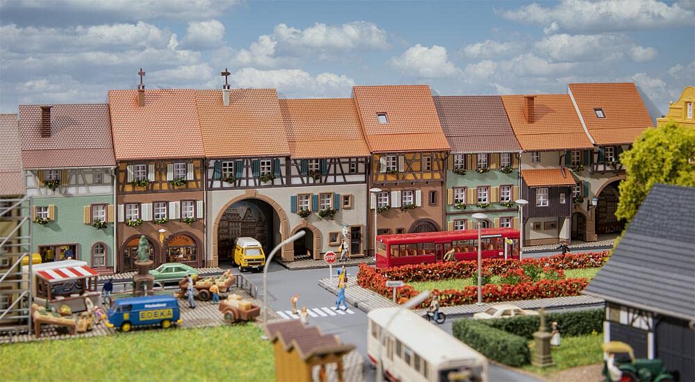 faller-232174-n-6-reliefh-user-altstadt-spur-n image 2