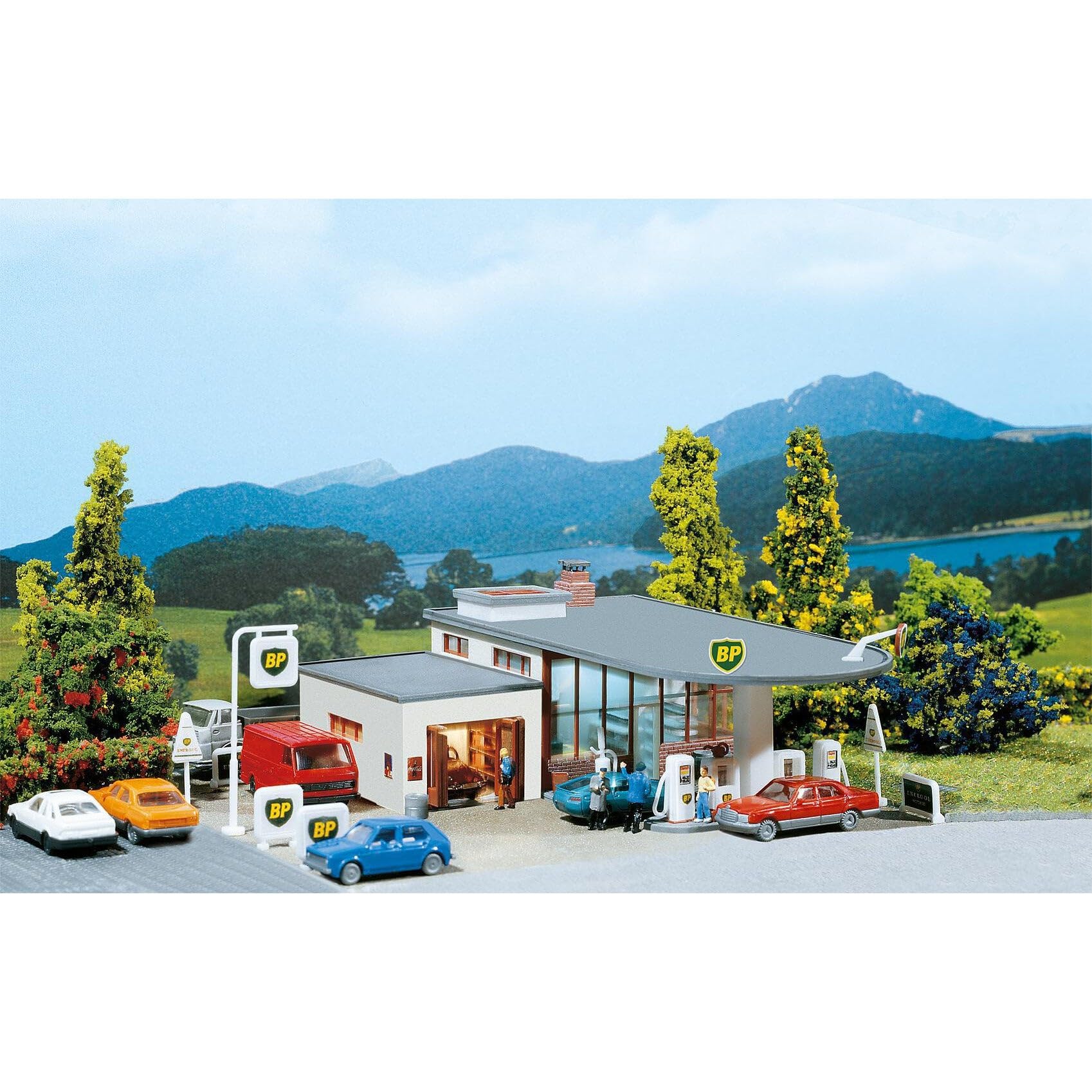 faller-232219-bp-tankstelle-epoche-iii-spur-n image 3