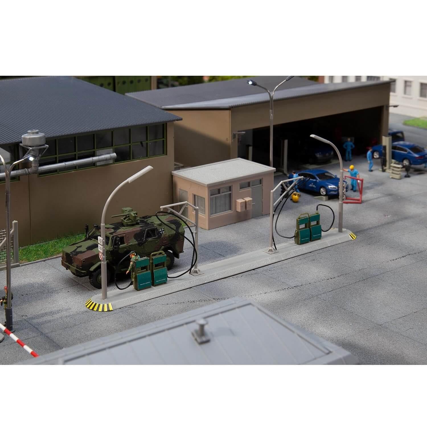 faller-144105-tankstation-milit-r-basis-bausatz-spur-n image 2