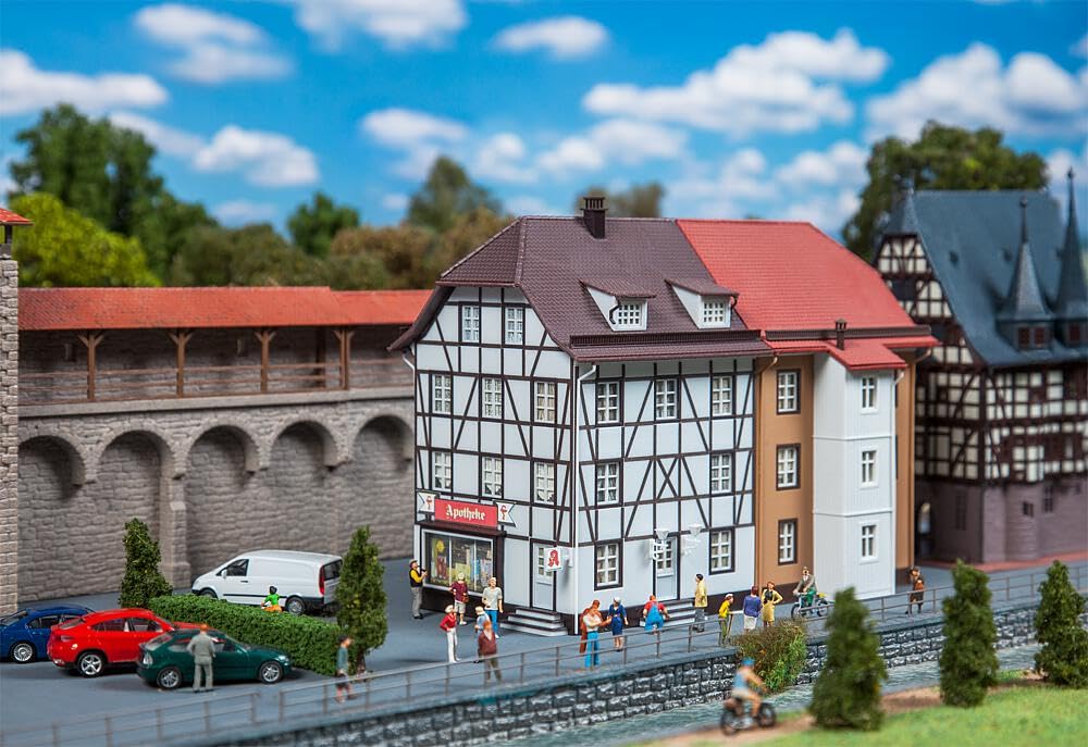 faller-130417-burgapotheke-geb-udebausatz-apotheke image 1