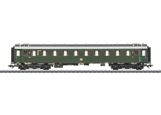 m-rklin-schnellzugwagen-b4-we-2-klasse-db-epoche-iiib-h0 image 1