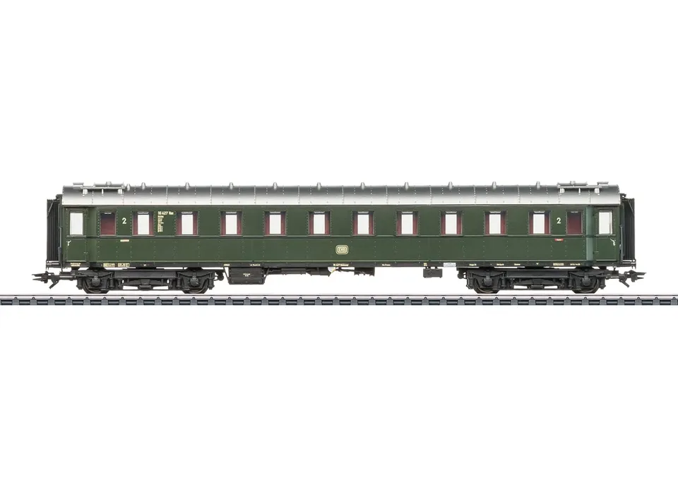 m-rklin-schnellzugwagen-b4-we-2-klasse-db-epoche-iiib-h0 image 1