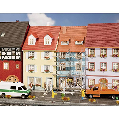 faller-130494-2-kleinstadth-user-mit-malerger-st-h0 image 4