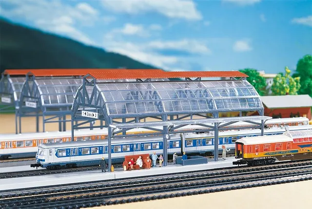 faller-222128-bahnhofshalle-glasdach-bausatz-spur-n image 1