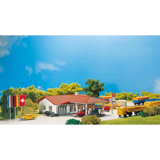 faller-232217-tankstelle-80er-jahre-spur-n-bausatz image 1