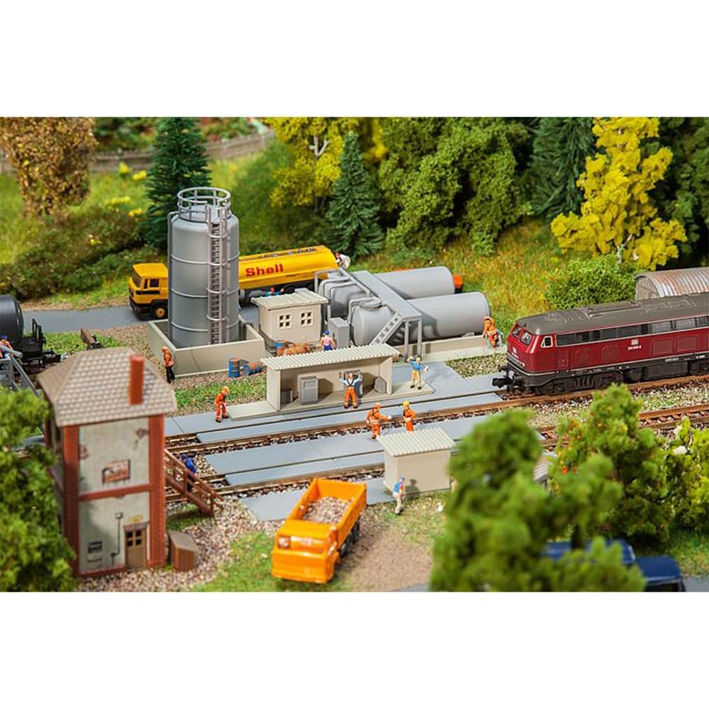 faller-llager-mit-dieseltankstelle-spur-n-bausatz image 2