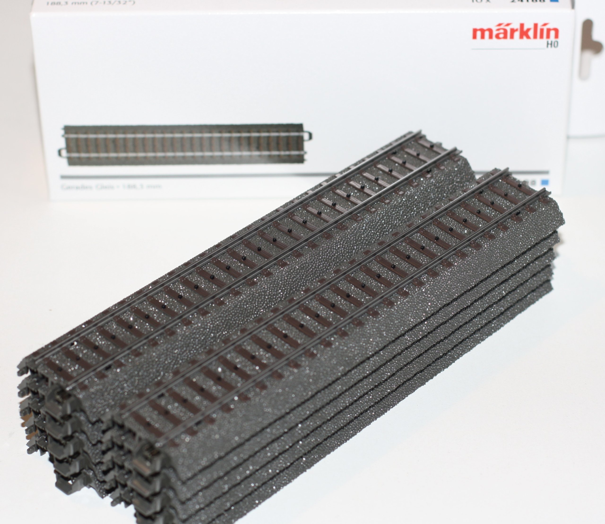 m-rklin-24188-c-gleis-gerade-h0-188-3-mm-10-st-ck image 1
