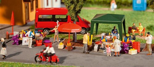 faller-180618-tr-delmarkt-set-1-figuren-zubeh-r image 3